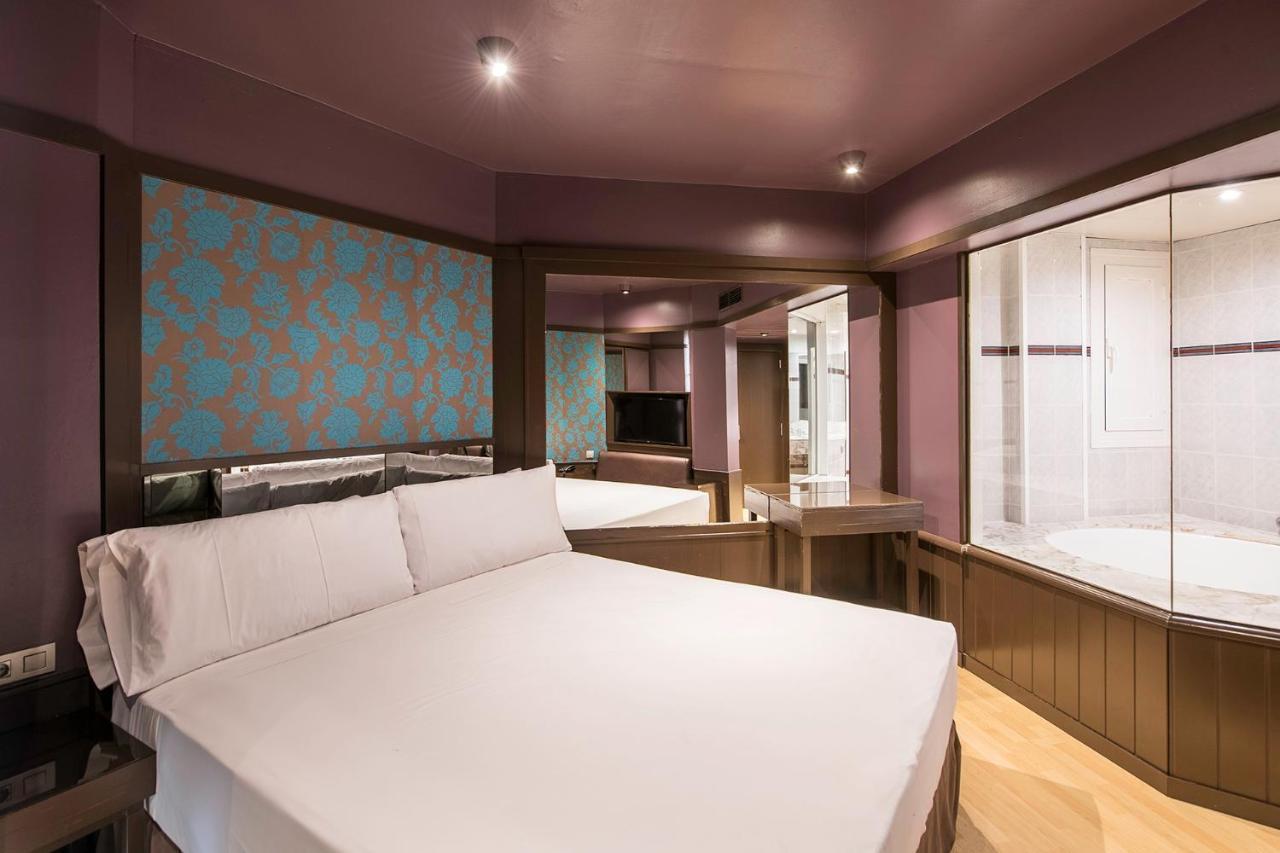 Hotel miłości Punt 14 *